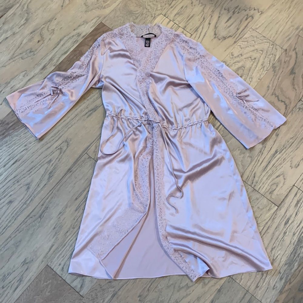 Very Sexy VS Robe